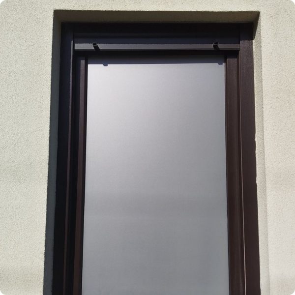 matowa okleina na okno